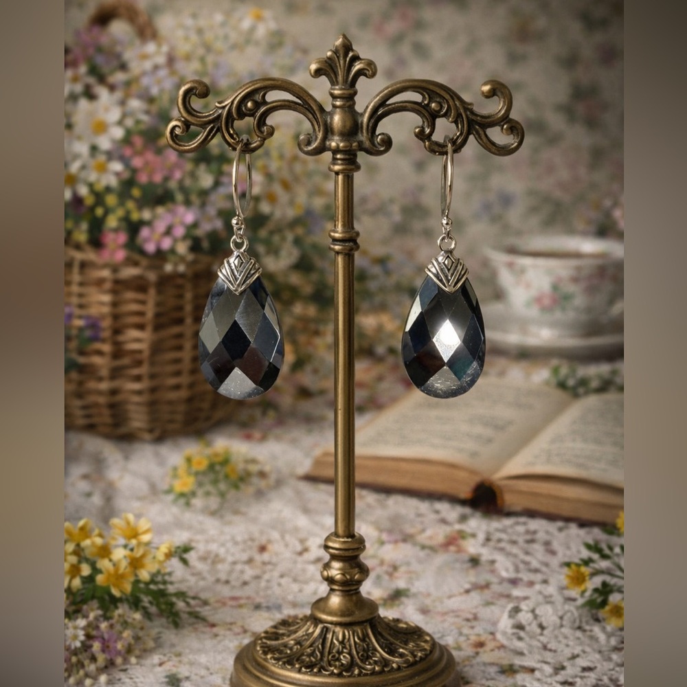 Vintage 925 Sterling Silver Elegant Hematite Teardrop Silver Earrings